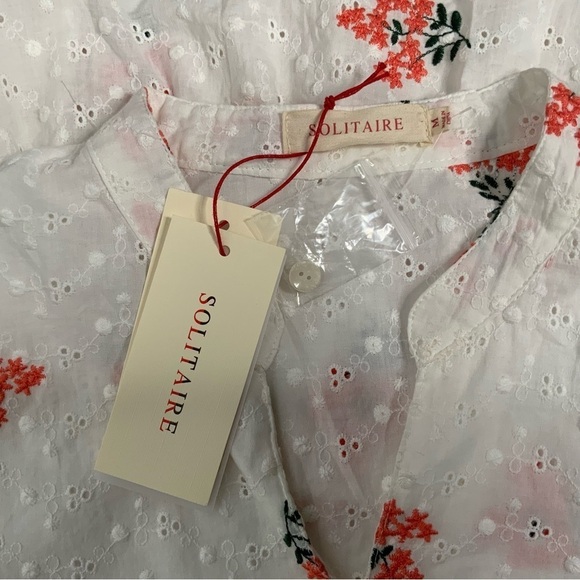 Solitairy gorgeous eyelet embroidered top. - Picture 6 of 11